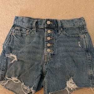 GAP High-waisted denim shorts with buttons